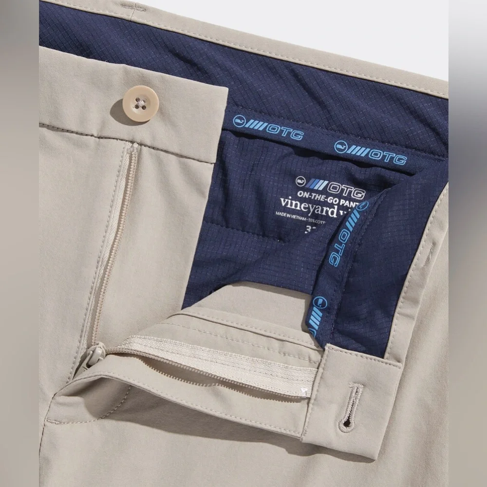 Vineyard Vines Performance On-The-Go Pants Khaki Slacks Business Size 36 x 34